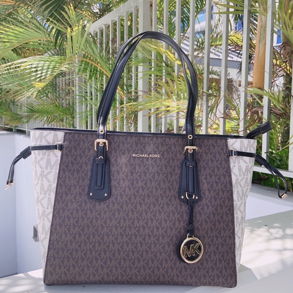 Micheal Kors logo tote bag